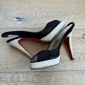 CL💕Suede and Raffia Heels